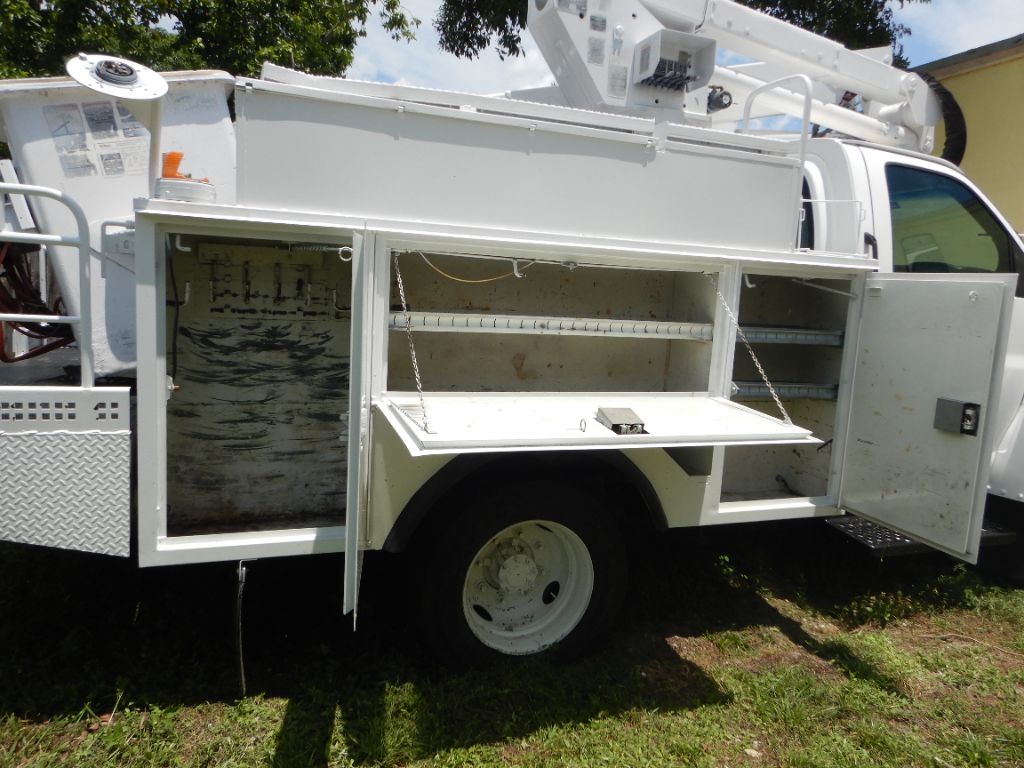 2004 Chevrolet C5500 - Photo 9