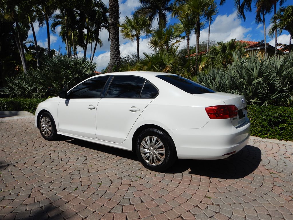 2012 Volkswagen Jetta S - Photo 12