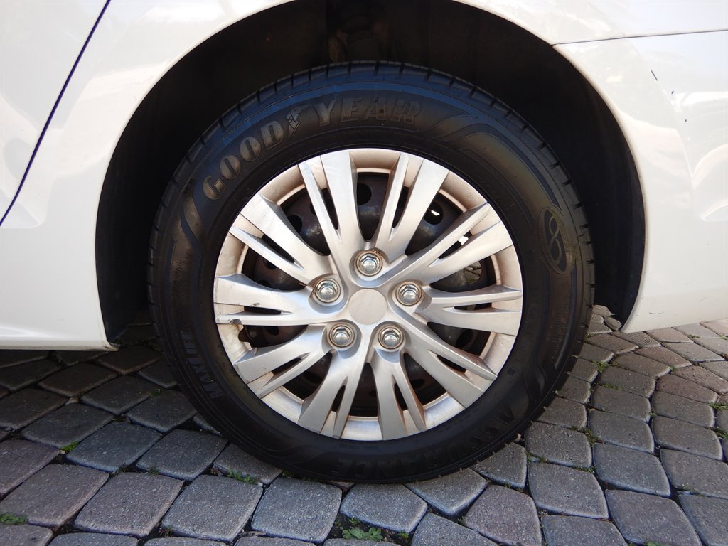 2012 Volkswagen Jetta S - Photo 38