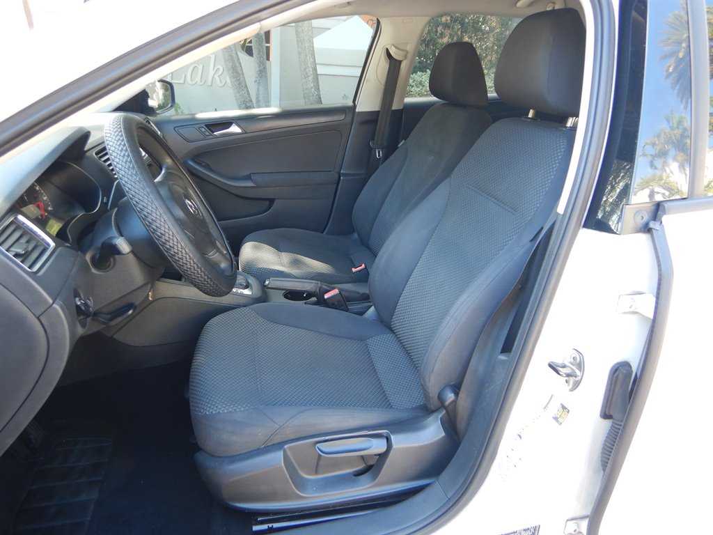 2012 Volkswagen Jetta S - Photo 18