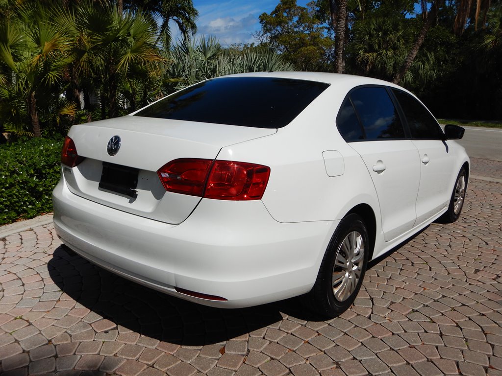 2012 Volkswagen Jetta S - Photo 9