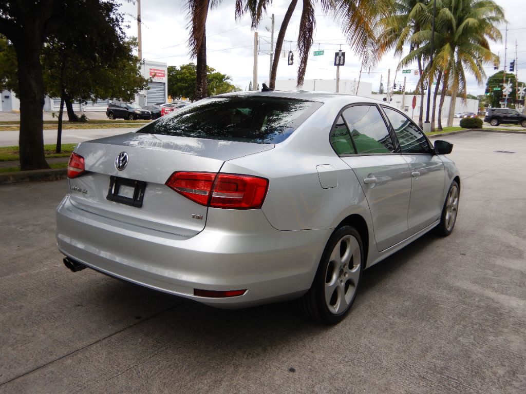 2015 Volkswagen Jetta SE - Photo 11
