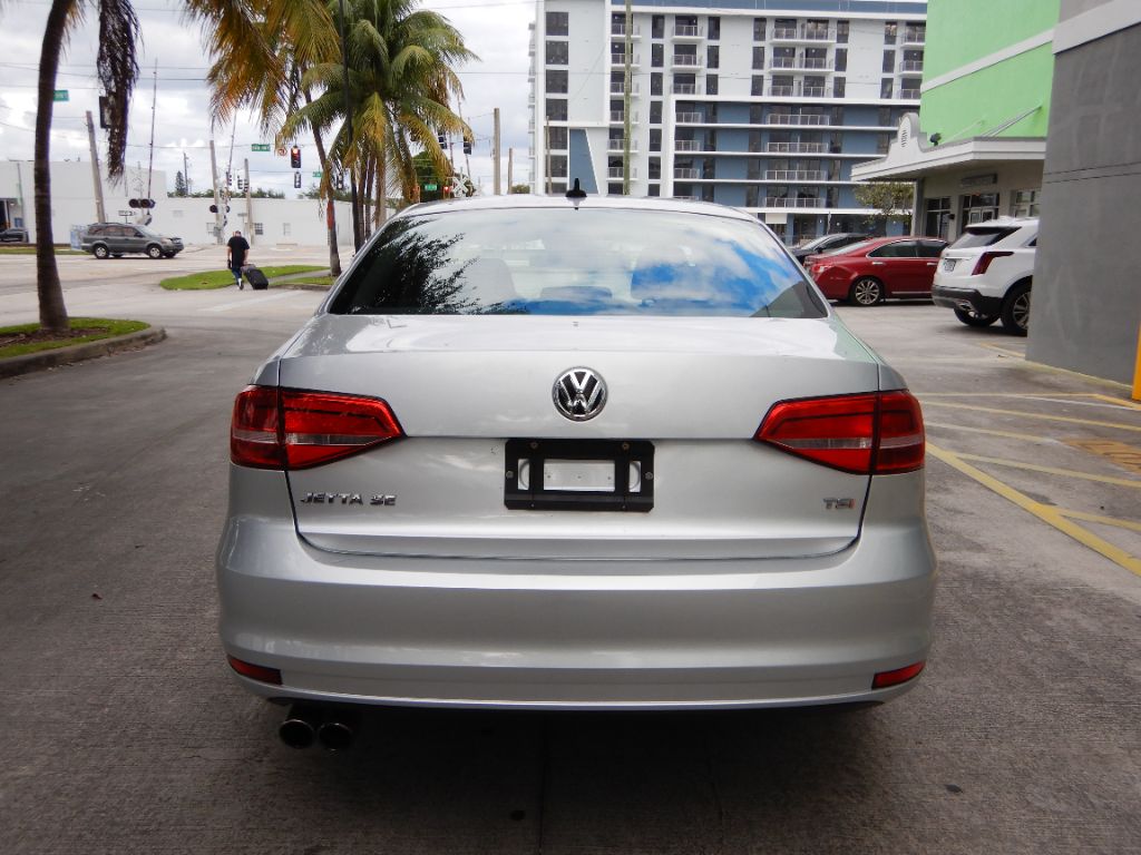 2015 Volkswagen Jetta SE - Photo 10
