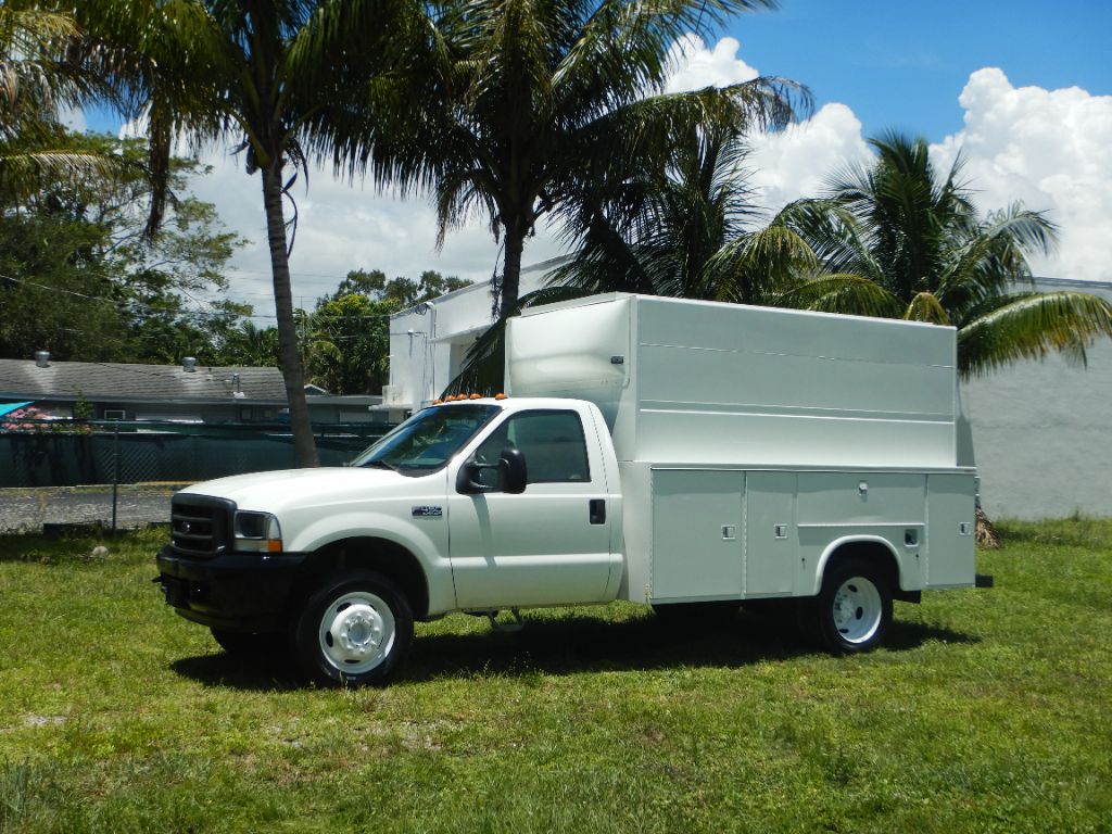 2003 Ford F-450's photo