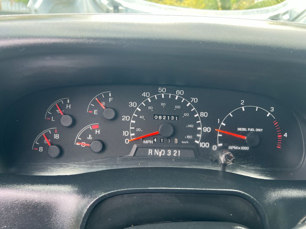 2002 Ford F-750 - Photo 16
